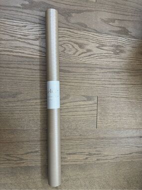 New! Atelier Luxury Gift Wrap in Champagne Taupe Pearl 30 SQ FT